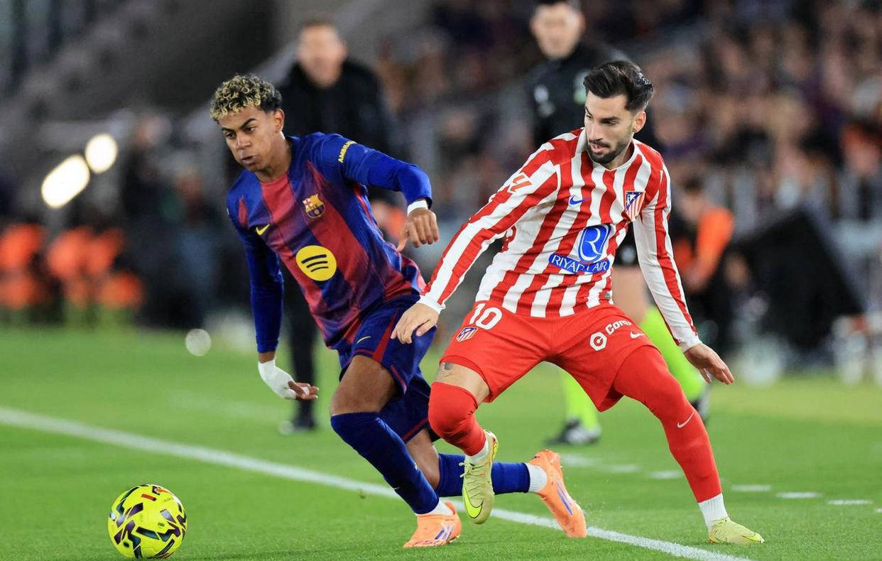 面对安东内拉的爱情拥抱，梅西也无比娇羞！