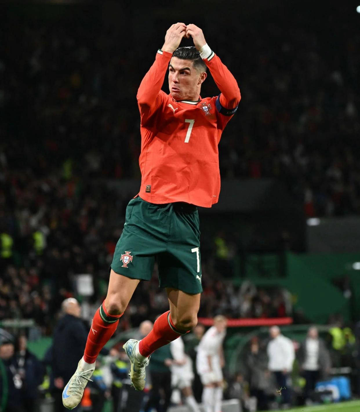 梦回MMO盛世！《完美世界：诸神之战》经典副本神月谷今日开启