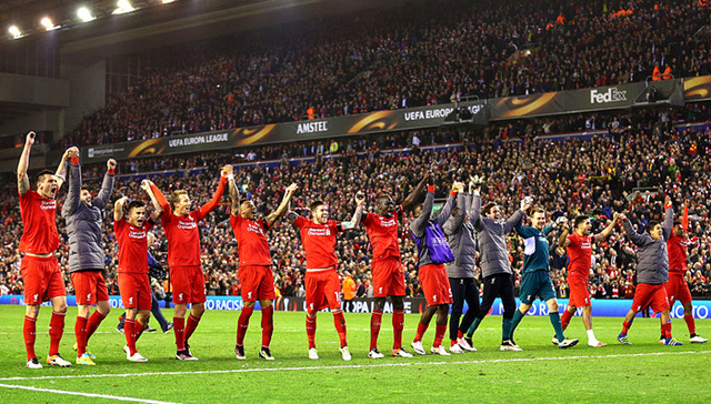 湖人遭遇火箭队吊打 里夫斯伤退 雷迪克头疼