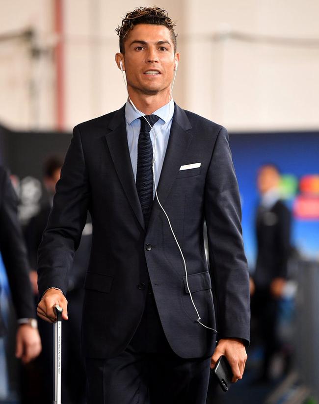 BLG2-0横扫WBG，豪取3连胜！Knight炸弹人效果奇佳，伤害爆炸